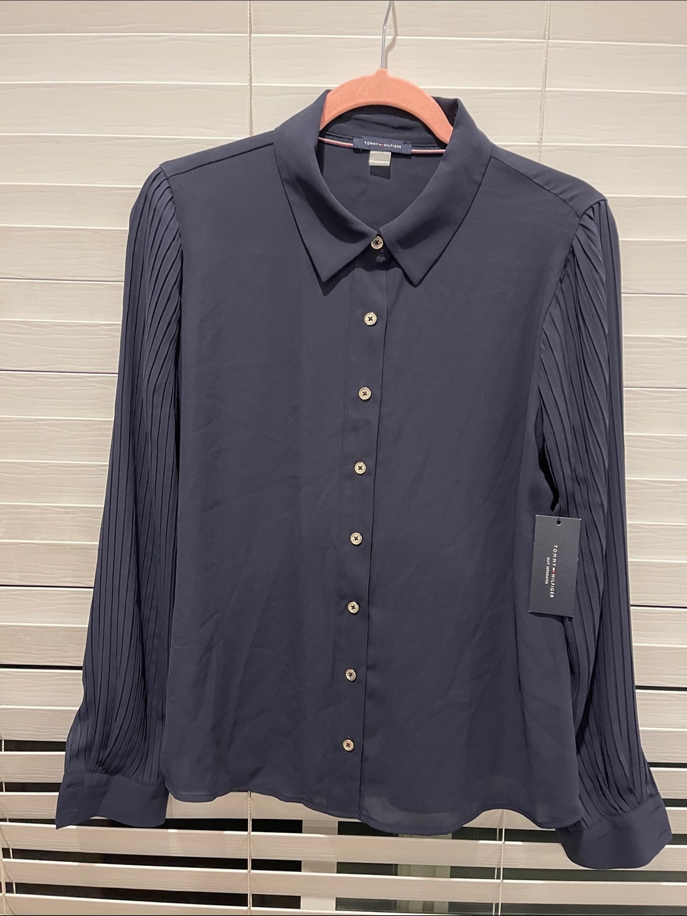 Tommy Hilfiger Navy Pleated-Sleeve Button-Down Shirt